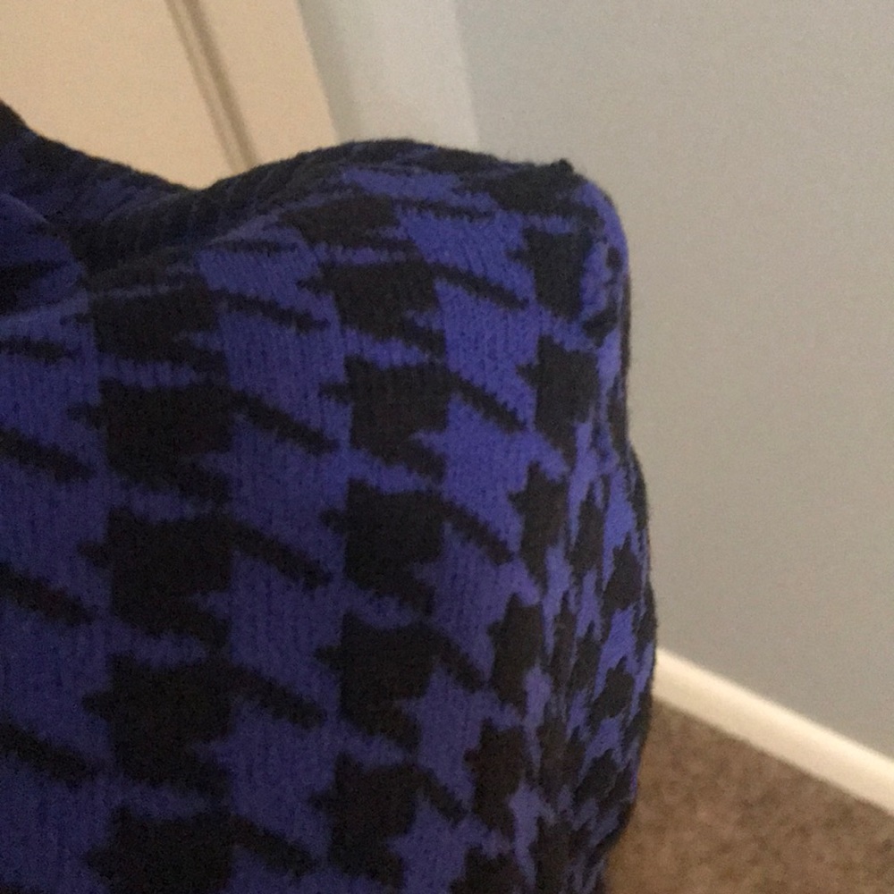 Blue and Black Houndstooth Dress With Belt - Picture 6 of 8